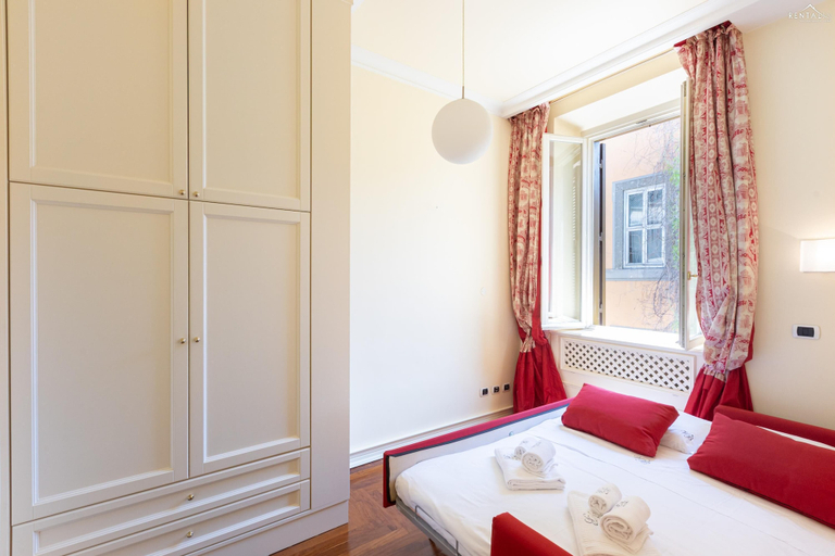 Bedroom 3, Rental in Rome Baccina Apartment, Roma
