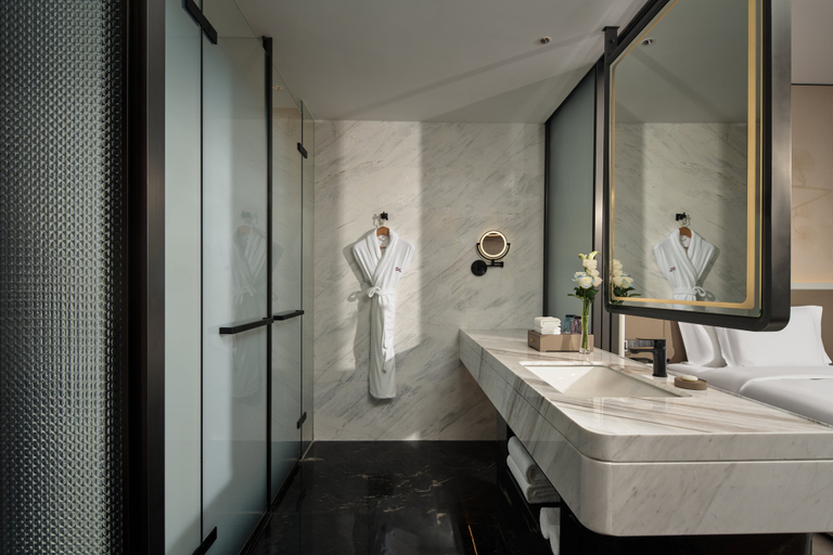 Bathroom 5, Crowne Plaza TAIXING by IHG, Taizhou