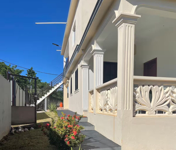 Front of property 2, Casa Arena en Las Galeras, Santa Bárbara de Samaná
