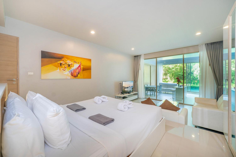 Bedroom 2, Spacious apartment with jacuzzi and ocean view, Phuket Island
