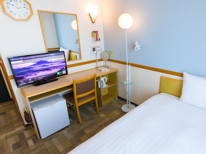 Bedroom 2, Toyoko Inn JR Kobe-eki Kita-guchi, Kobe