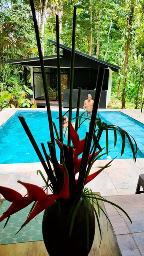 Pool 4, FINCA ARDILLA, Talamanca
