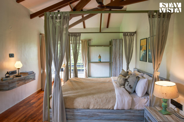 Bedroom 2, StayVista at Rustique Radiance, Raigarh