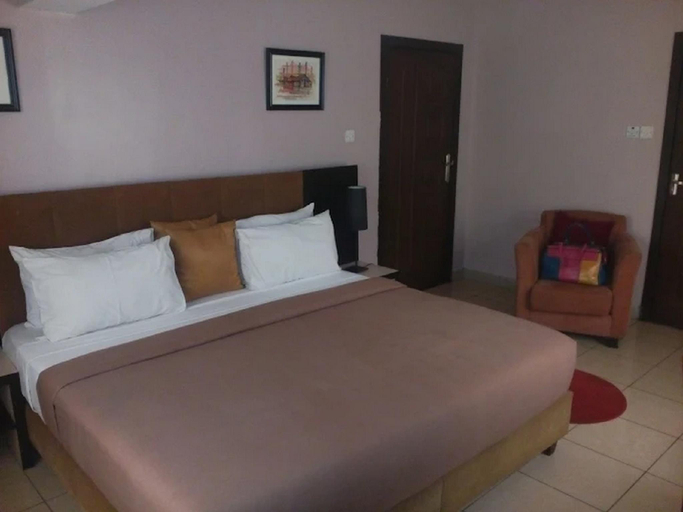 Bedroom 2, Swiss Cottage Suites, Ikeja