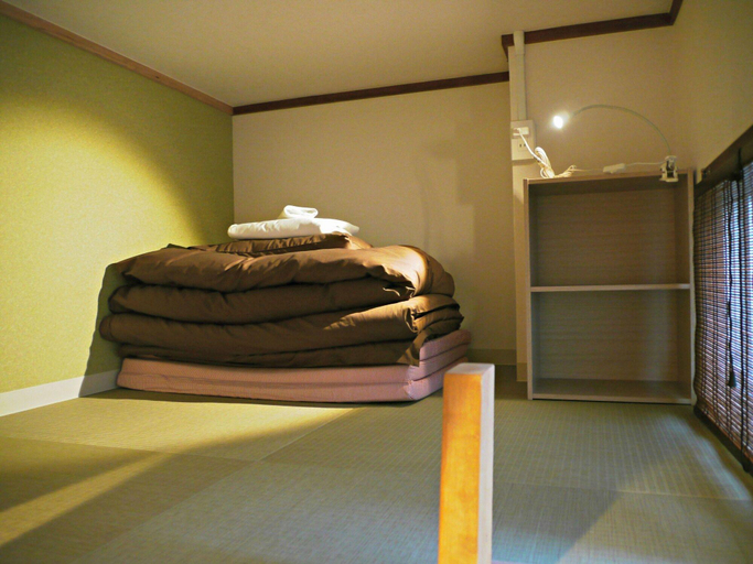 Bedroom 4, J-Hoppers Hiroshima Guesthouse, Hiroshima