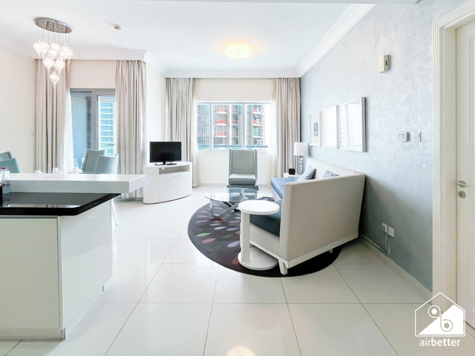 Others 5, Elegant 2-bed Retreat Stunning Downtown Views, Dubai
