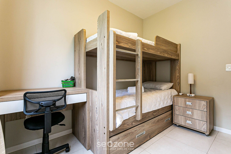 Room 3, Comfortable Apart 400 m From the Beach Idp104, Florianopolis