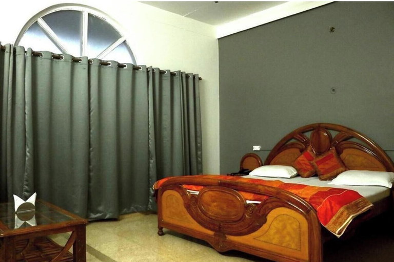 Room 2, Pine Resort, Pithoragarh