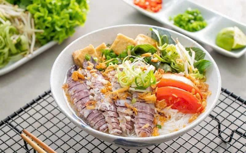 Food & Drinks, Sunshine Hạ Long Hotel, Hạ Long