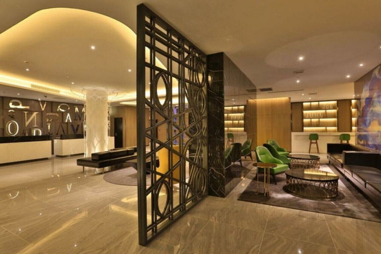 Lobby sitting area, JUYUE HOTEL HONGQIAO AIRPORT, Shanghai