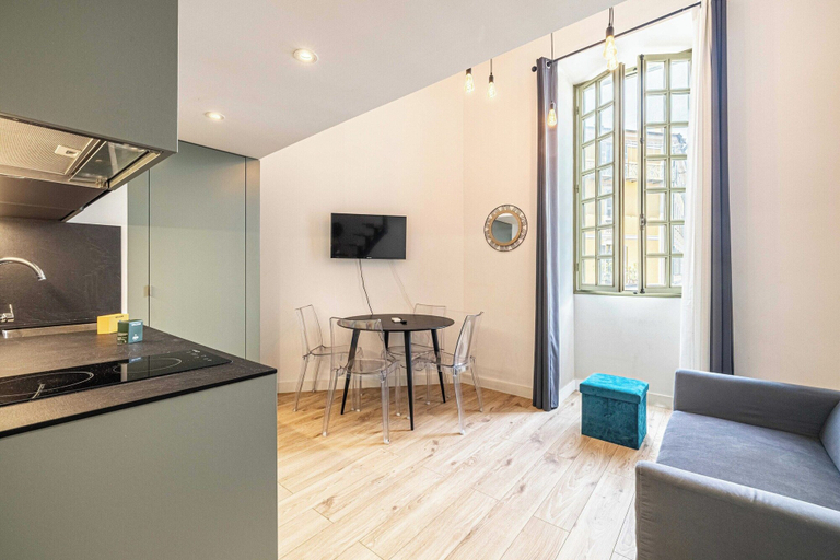 Others 4, a/c Mezzanine Apt 1br/2p - Place Garibaldi, Alpes-Maritimes