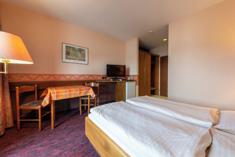 Bedroom 2, enjoyHotel garni Korntal Stuttgart, Ludwigsburg