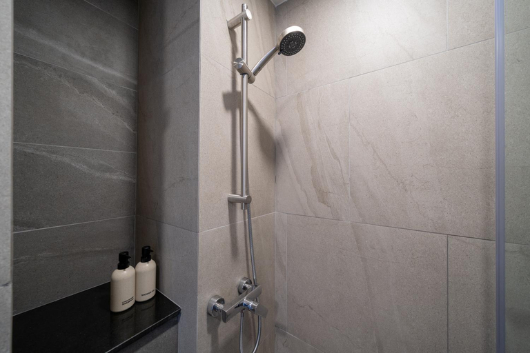 Bathroom 4, Super Space Cherngtalay Suite by Boat Avenue, Bang Tao, Pulau Phuket