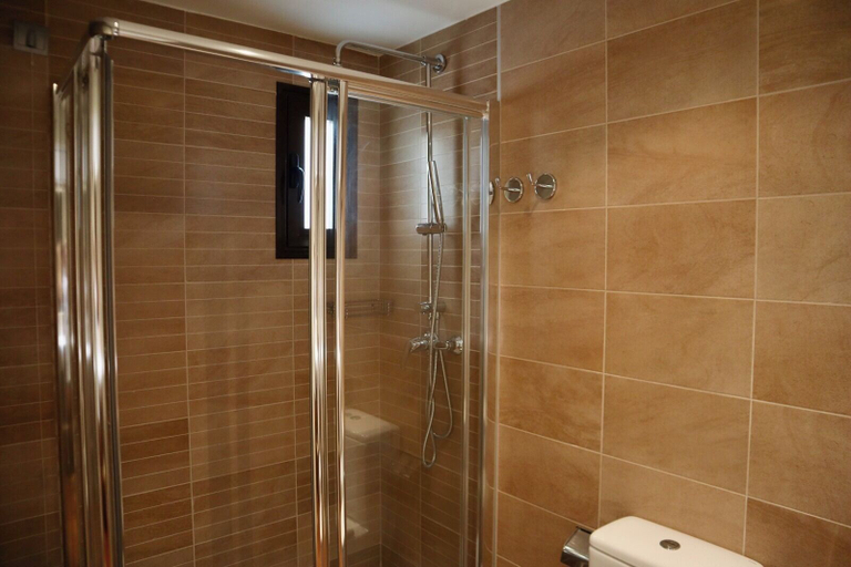 Bathroom 4, ApartaHotel Punta Calera, Murcia