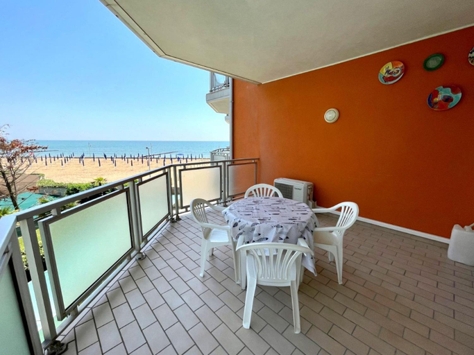 Others 4, Apartment With Sea View For 5 People by Beahost Rentals, Venezia