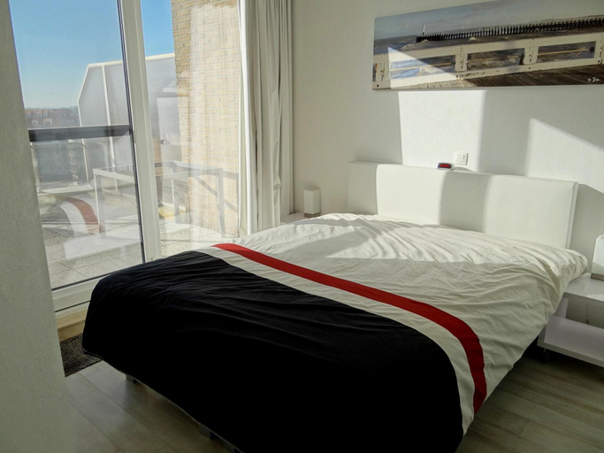 Bedroom, Penthouse in Nieuwpoort with Sea Views, West-Vlaanderen
