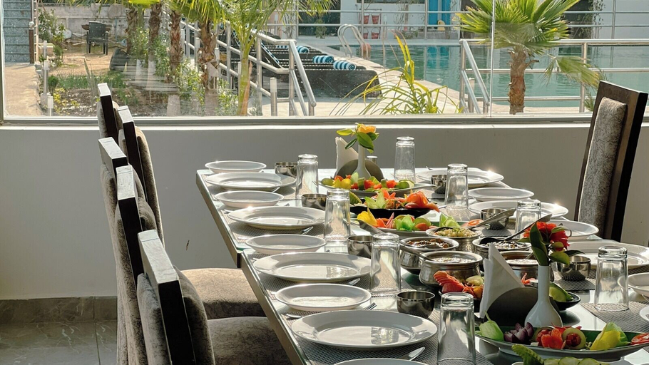 Food & Drinks 5, Corbett Green Retreat Resort, Nainital