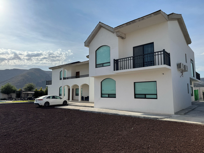 Front of property, Departamentos Aremay, Cuatrociénegas