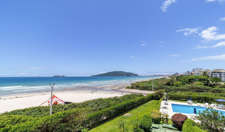 Beach, Foot in the Sand Condominium With Pool in Florianopolis - EAR, Florianopolis