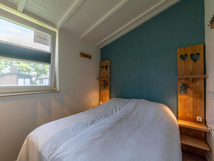 Bedroom 2, Garnekuul 56 holiday home for family, Zijpe