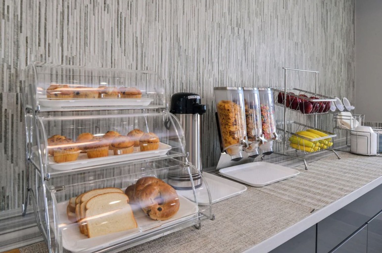 Breakfast buffet, Palace Inn Post Oak, Houston