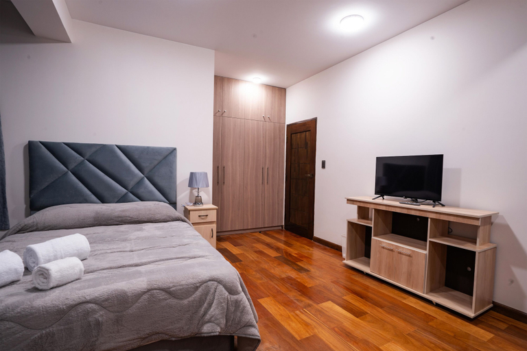 Room 2, Sarawi Inn, Pedro Domingo Murillo