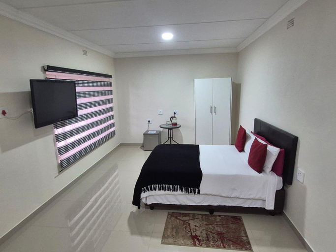 Bedroom 4, Ithonsi Guesthouse, Ekurhuleni