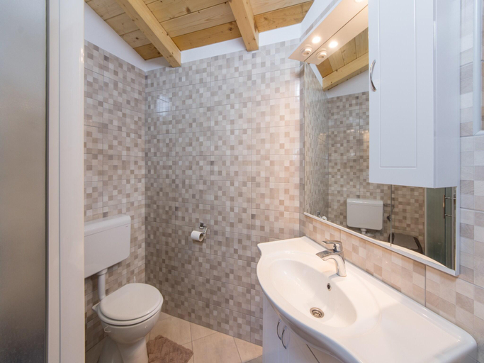 Bathroom 4, Holiday Home Vodnjan with Pool Sea, Bale
