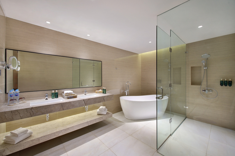 Bathroom 5, Lotusa Batulicin by Swiss-Belhotel, Tanah Bumbu