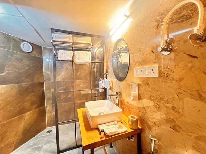 Bathroom, Nestonature Glamping Dharamshala, Kangra
