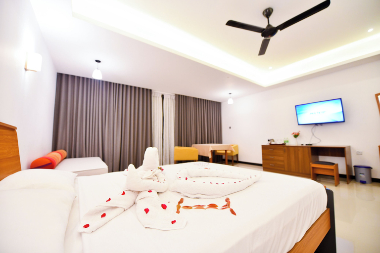 Bedroom 3, Oasis Riverside Hotel, Kalutara