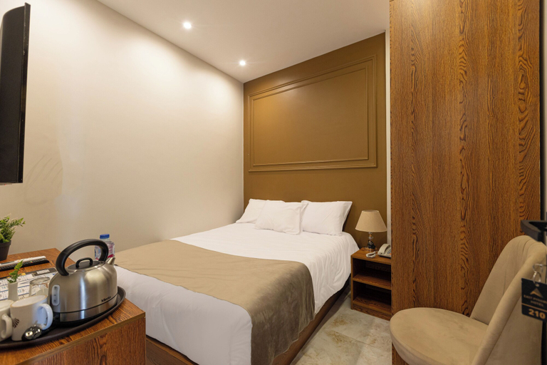 Room 2, East Pyramids View Hotel, Al-Ahram