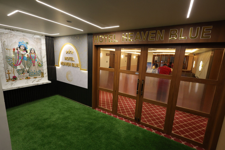 Property entrance, Hotel Heaven Blue, Rajkot