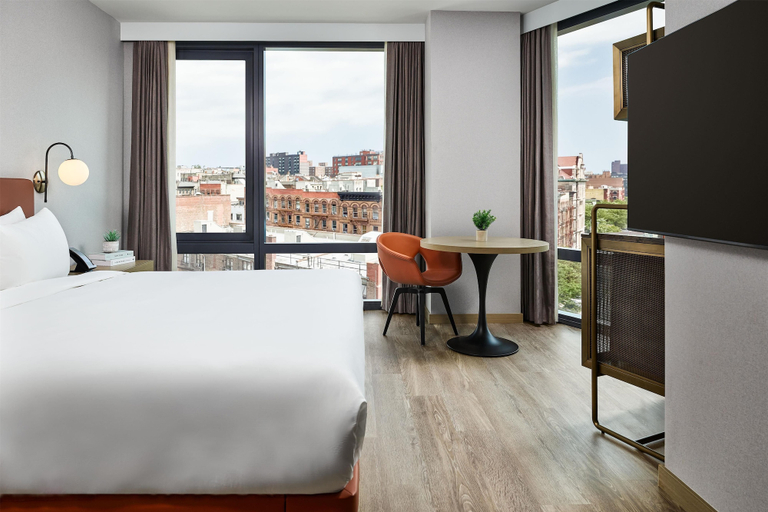 Room 3, The George Manhattan, Tapestry Collection by Hilton+++, New York