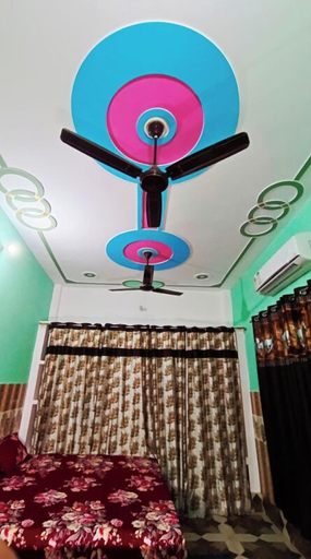Room 4, Nirmala Sadan Homestay Ayodhya, Faizabad