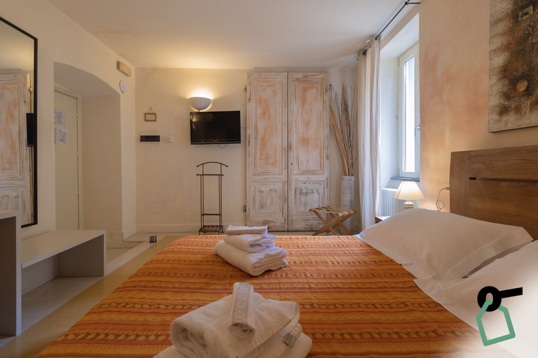 Room 4, Hotiday Vezzano Ligure, La Spezia