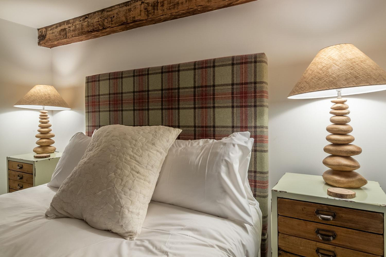 Bedroom 2, Hideaway Barn, Cambridgeshire