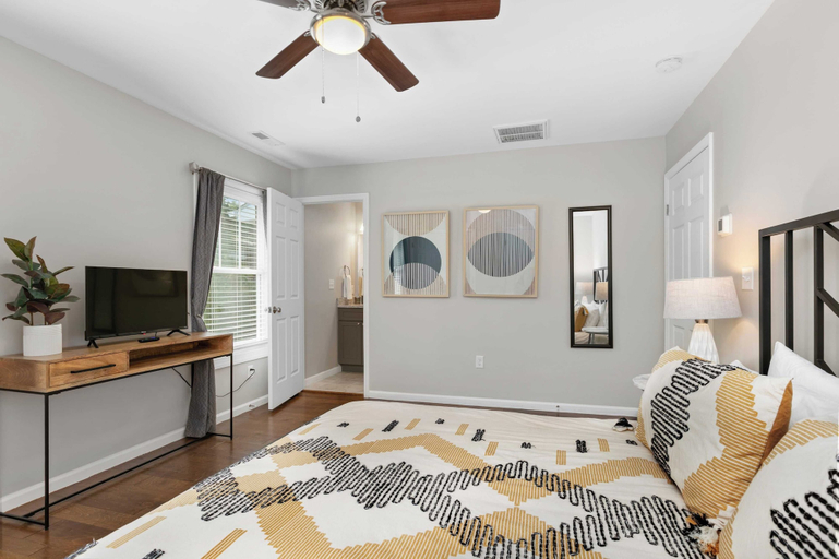 Interior 5, Cypress Sycamore by Avantstay 6 Mins to Downtown, Buncombe