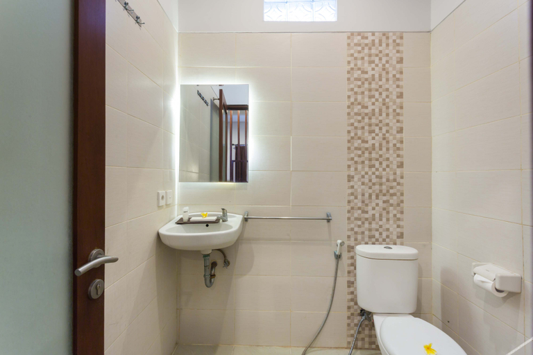 bathroom 15
