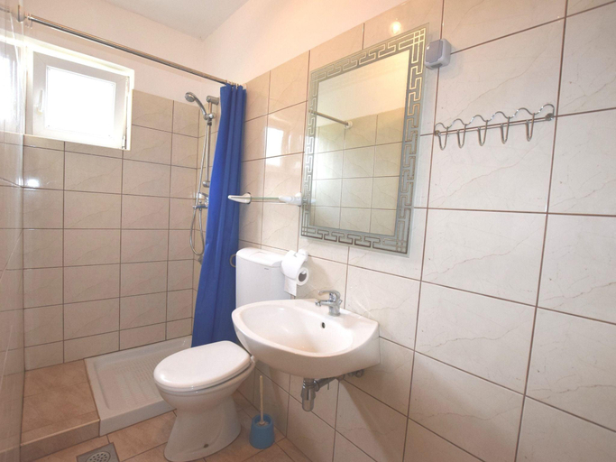 Bathroom, Holiday Home in Banjole near the Beach, Medulin