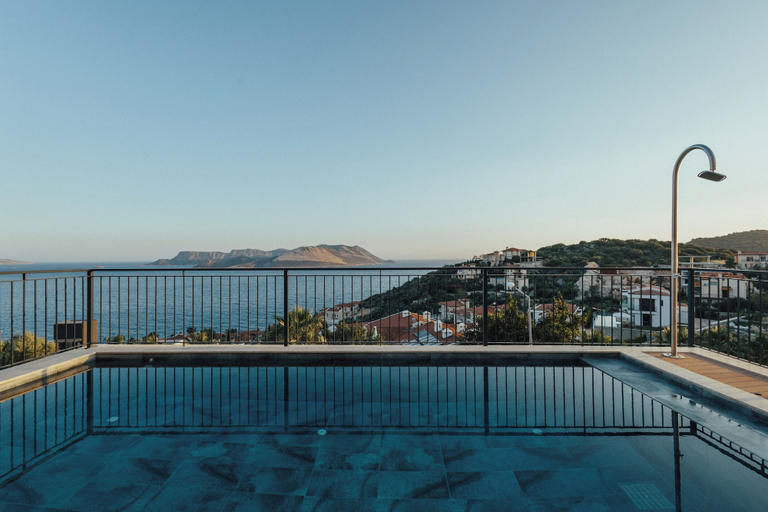 Outdoor pool, Villa Pietroza, Kaş