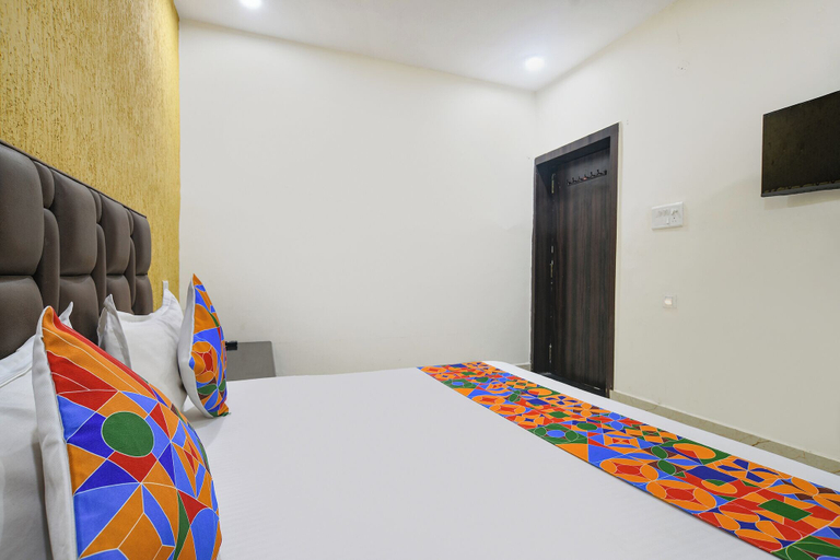 Room 2, Fabhotel Parijat, Bhopal