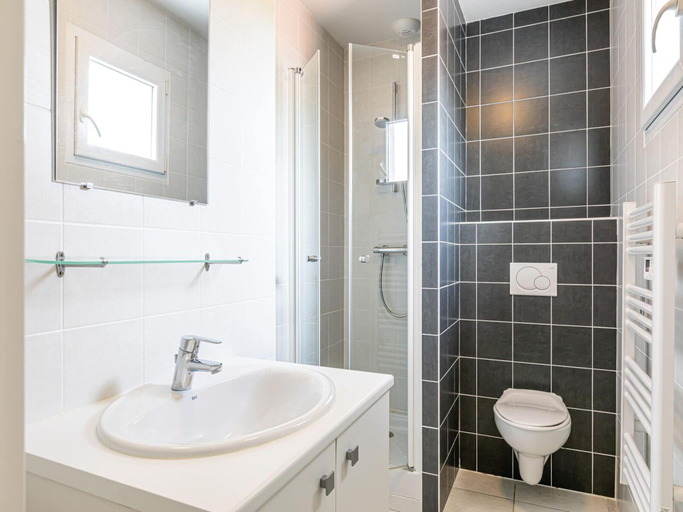 Bathroom, Villa in France with Private Pool Garden, Vendée