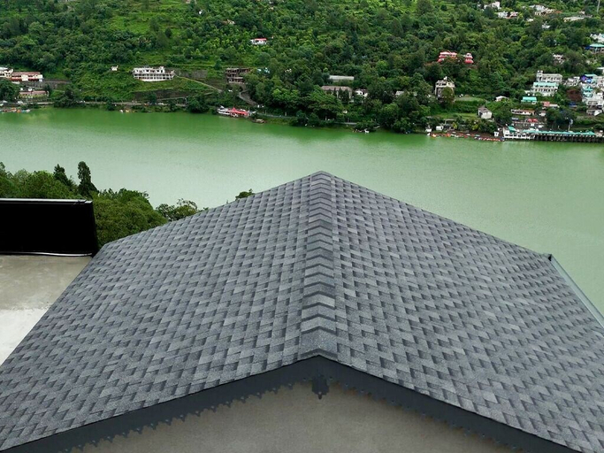 Front of property - evening/night, The Lakemont Villa, Nainital