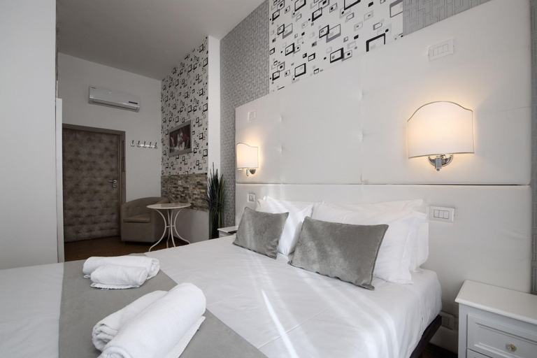 Others 5, Domus Pietro Inn, Rome
