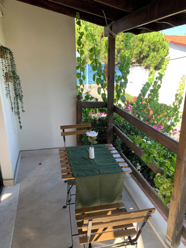 Balcony view, Loris Rooms, Urla