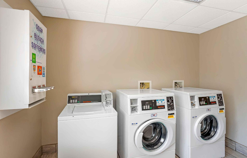 Bathroom 4, Extended Stay America Suites Lancaster County, Lancaster