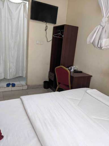 Room 5, Capital Comfort, Starehe