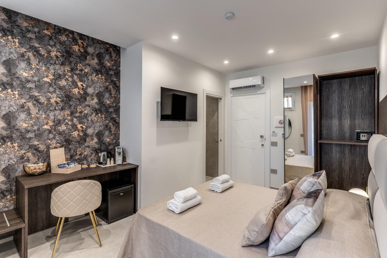 Bedroom 3, Welcome Inn Napoli Rooms, private bathrooms, Napoli