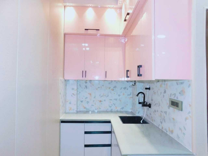 Private kitchen 2, Noida Luxury Studio Apartment, Gautam Buddha Nagar